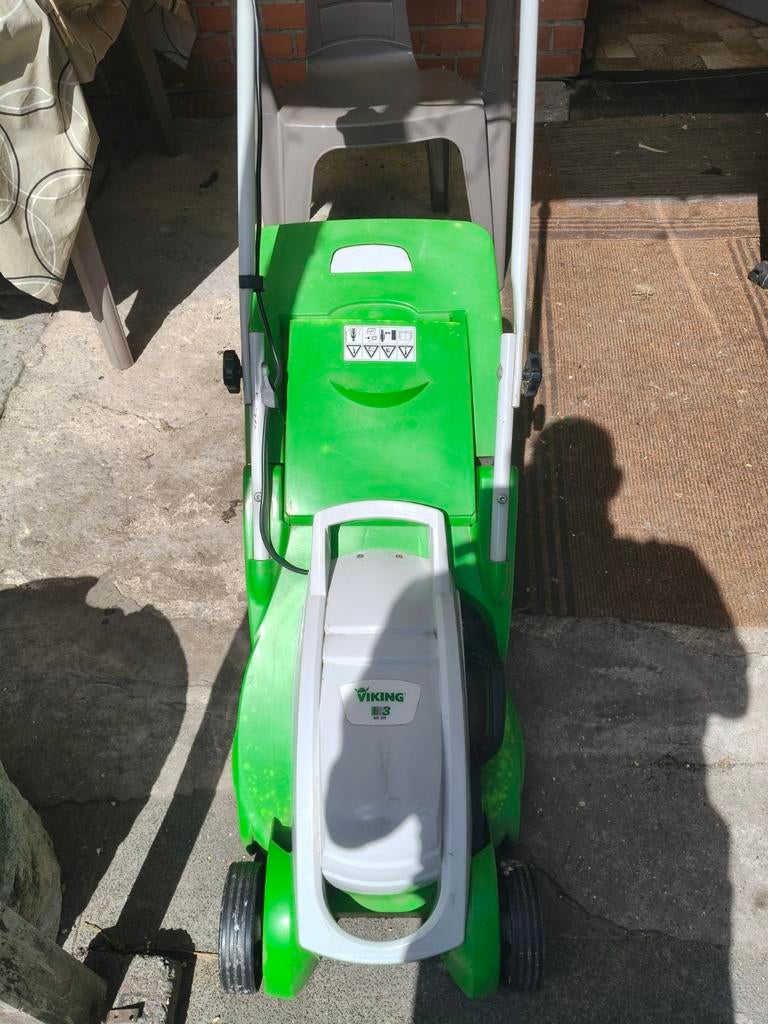 Grasmaaier electrisch merk Viking, Jardin & Terrasse, Tondeuses à gazon, Comme neuf, 30 à 39 cm, Tondeuse rotative, Bac de ramassage