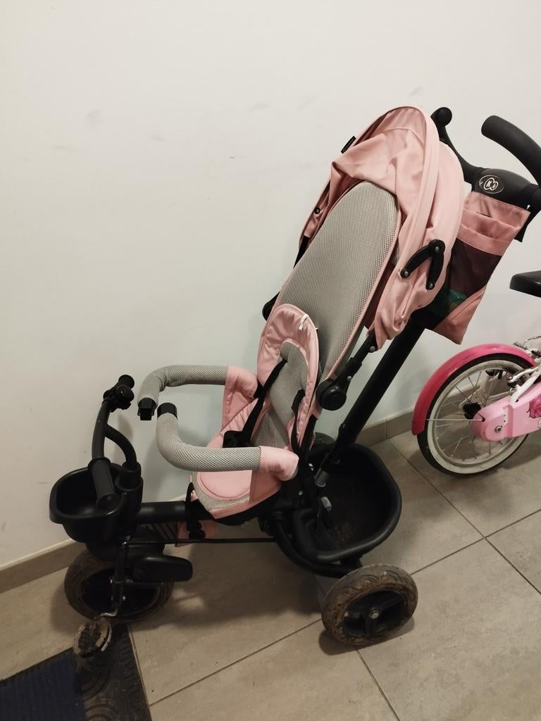 KinderKraft trycycle pour enfants (fille) 1-5 ans