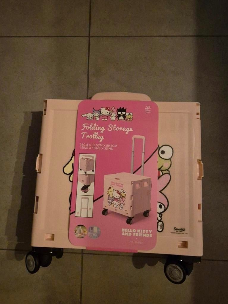 Chariot de rangement pliable Hello Kitty neuf, Enlèvement