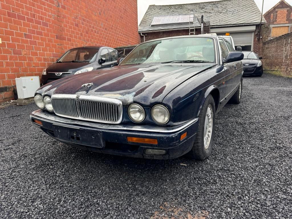 Jaguar xj  essence marchand ou export 260000 km 1997, Achat, Entreprise, XJ, Essence