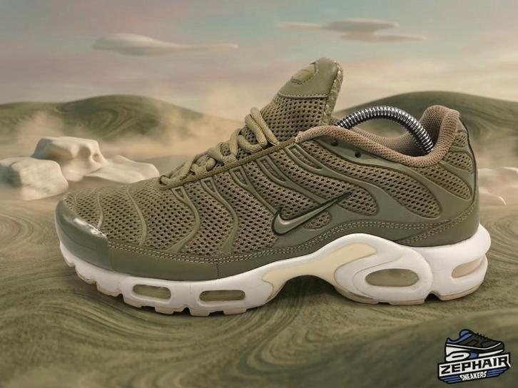 Nike Air Max Plus TN Breeze 'Cargo Khaki' EU44.5 2017, Kleding | Heren, Schoenen, Gedragen, Sneakers, Overige kleuren, Ophalen of Verzenden