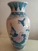 Antieke porseleinen chinese vaas, Antiek en Kunst, Antiek | Vazen, Ophalen of Verzenden