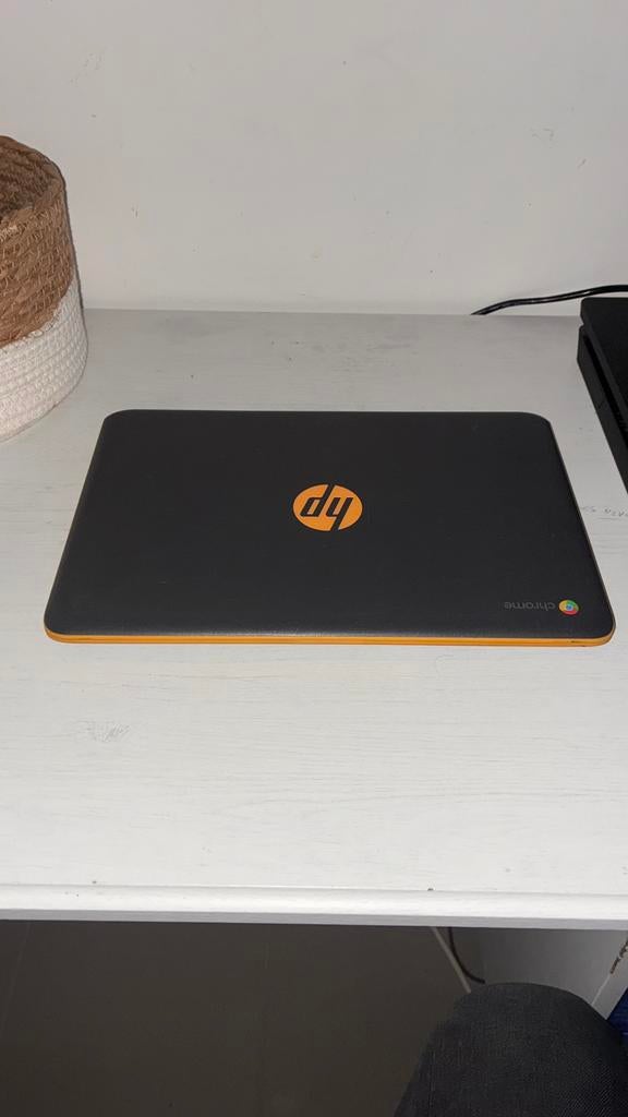 Hp chromebook, Computers en Software, Ophalen, Zo goed als nieuw