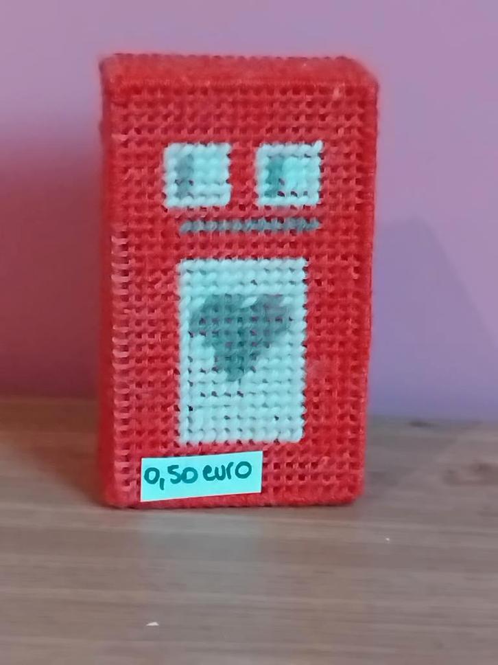 handgemaakte spaarpot uit wol op canvas slechts 0,50, Collections, Tirelires, Neuf, Enlèvement