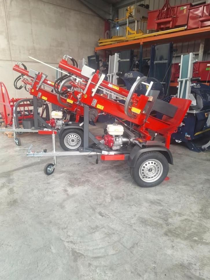 B.G MAT mobiele houtklover van 15 ton, Tuin en Terras, Kloofmachines, Nieuw, Staand, Benzine, Ophalen