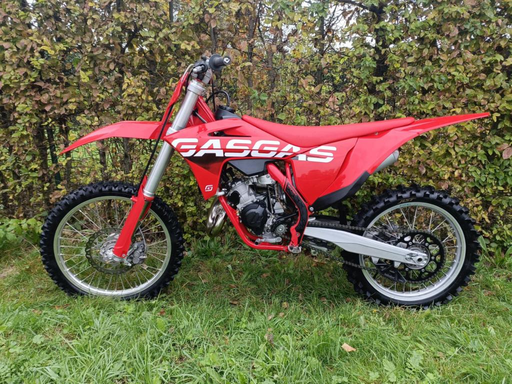 Gasgas 2023 en parfait état avec 70 heures, Motos, Modes d'emploi & Notices d'utilisation, Enlèvement