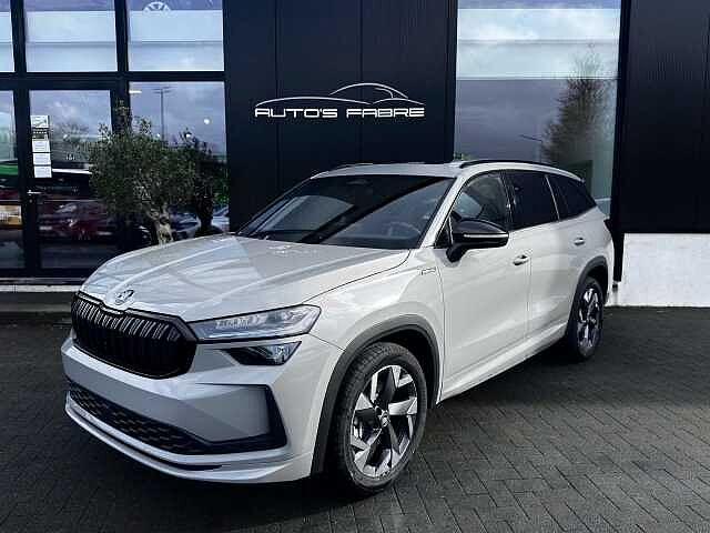 SKODA Kodiaq 1.5e TSI Sportline DSG 7seats  Pano New Model, Automaat, 1498 cc, Zwart, USB