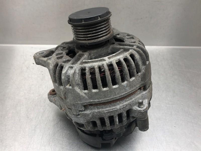 ALTERNATEUR V-Snaar Nissan NV 200 (M20M) (|0124525140|), Robert Bosch AG, Utilisé, Robert-Bosch-Allee 1
74232  Abstatt, DE, Engineering@bosch.com