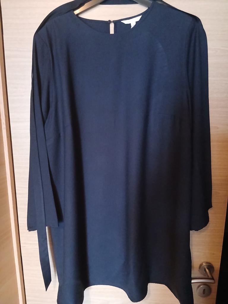 Tunique bleue foncée, Vêtements | Femmes, Enlèvement, Bleu