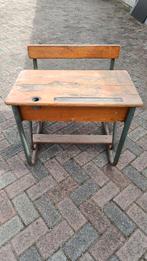 Schoolbank, Enlèvement