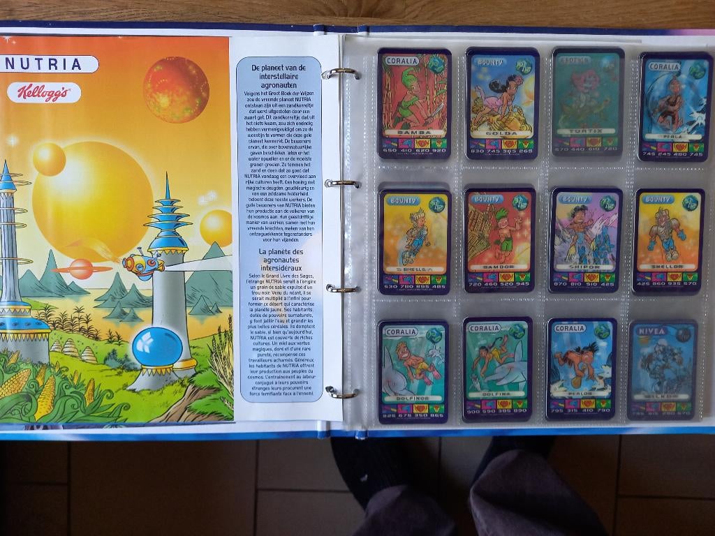 Album SPACIX + lot de 115 cartes, Collections, Enlèvement ou Envoi, Utilisé