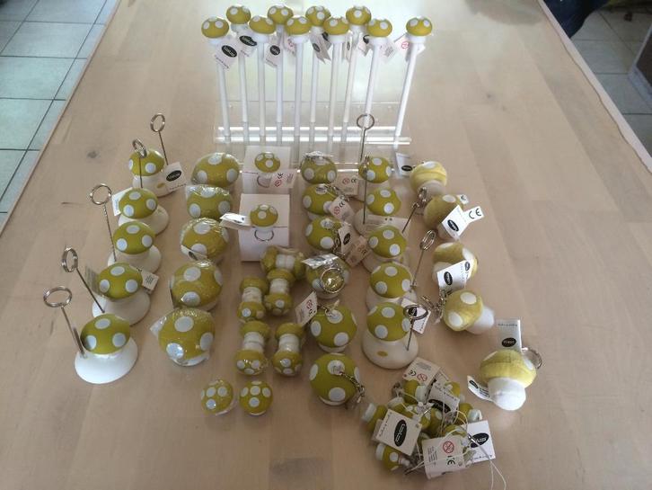 Paddenstoel pitou oker van Bb collectie UITVERKOOP, Kinderen en Baby's, Kraamcadeaus en Geboorteborden, Nieuw, Kraamcadeau, Ophalen of Verzenden