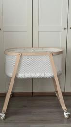Berceau bébé en bois avec roulettes + matelas + draps, Enfants & Bébés, Enlèvement, Comme neuf, Berceau