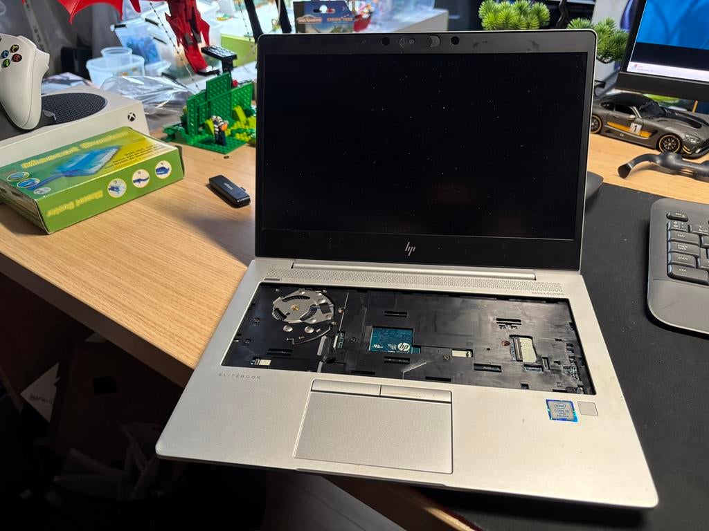 Onderdelen HP elitebook 830 g6-g5, Computers en Software, Windows Laptops, Zo goed als nieuw, 13 inch, SSD, 4 Ghz of meer, Met videokaart