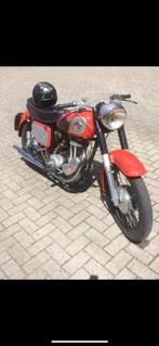 Matchless GL3 van het bouwjaar 1954 met documenten.
