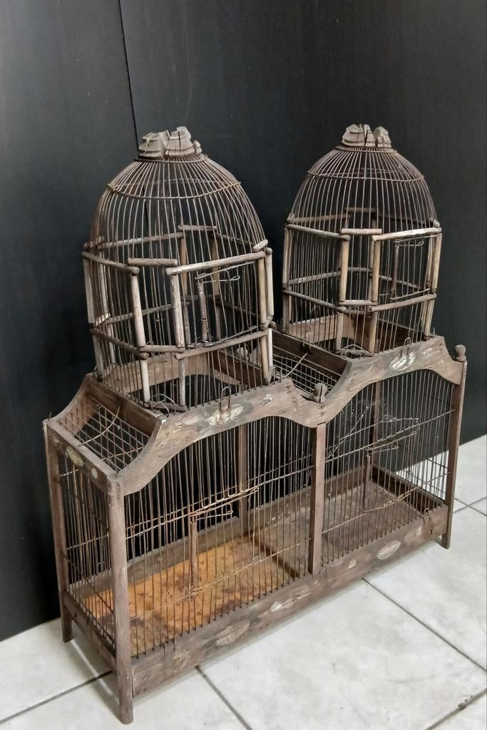 ️Cage à oiseaux style victorien 
L70xP23xH80 cm
Bois et mé, Animaux & Accessoires, Oiseaux | Cages & Volières, Enlèvement, Bois