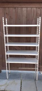 Supports en métal, Enlèvement