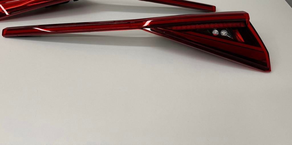 ACHTERLICHT RECHTS SEAT TARRACO (5FJ945096), Gebruikt, Autovia A-2, Km 585 585
08760  Martorell, ES, SEAT S.A., Customercare@seat.es