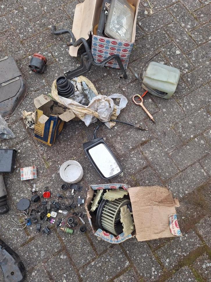 Lot de pièces VAG, neuves et d'occasion, ensemble ou séparém, Autos : Pièces & Accessoires, Autres pièces automobiles, Audi, Volkswagen