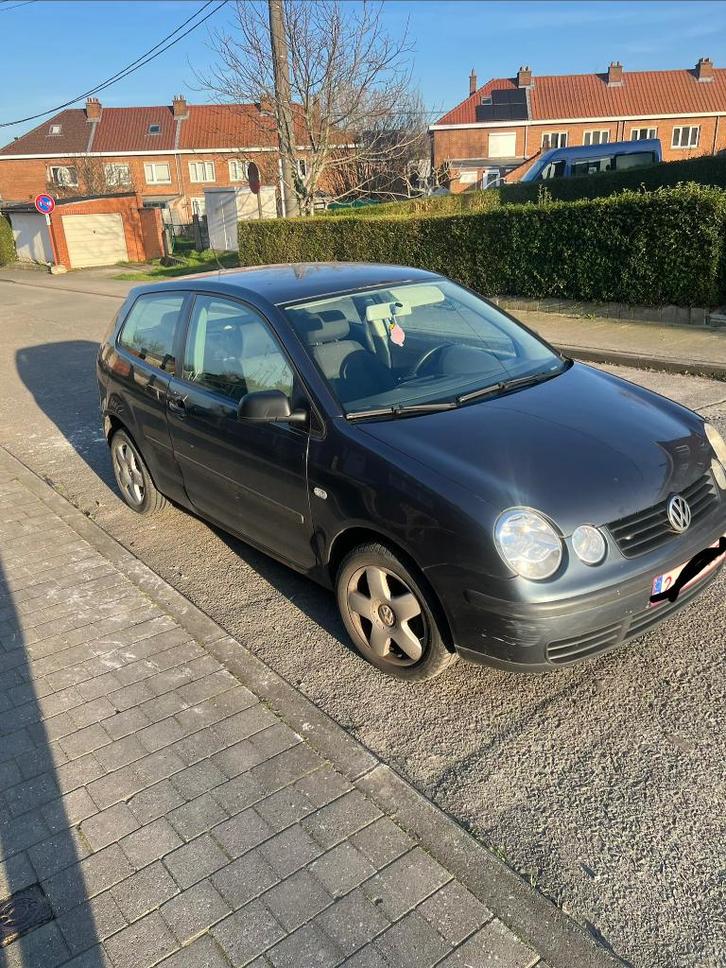 Polo 9n 1.2i 2003 - 1600€, Autos, Volkswagen, Particulier, Polo, Airbags, Air conditionné, Verrouillage central, Vitres électriques