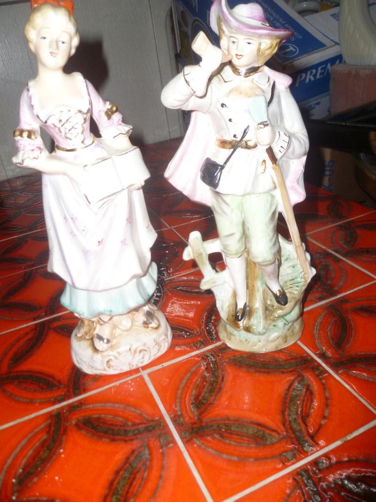 KOPPEL BISCUIT BEELDEN, Antiek en Kunst, Ophalen