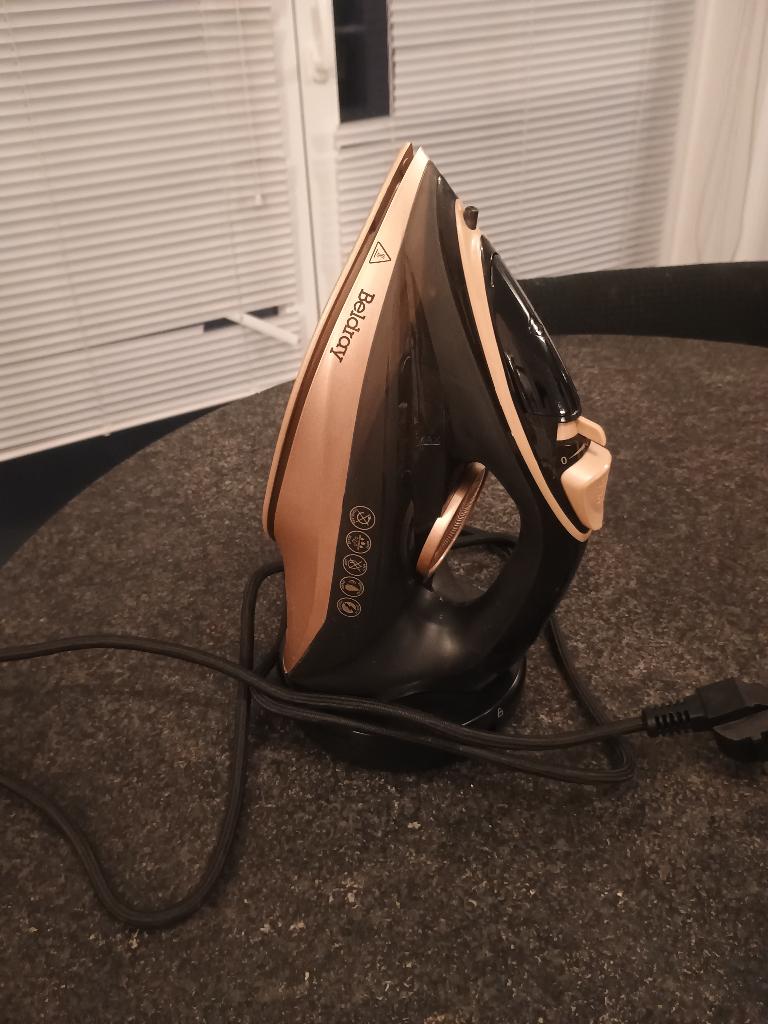 Fer a repasser sans fil Beldray, Elektronische apparatuur, Strijkijzers en Strijkplanken, Ophalen, Zo goed als nieuw, Draadloos strijkijzer