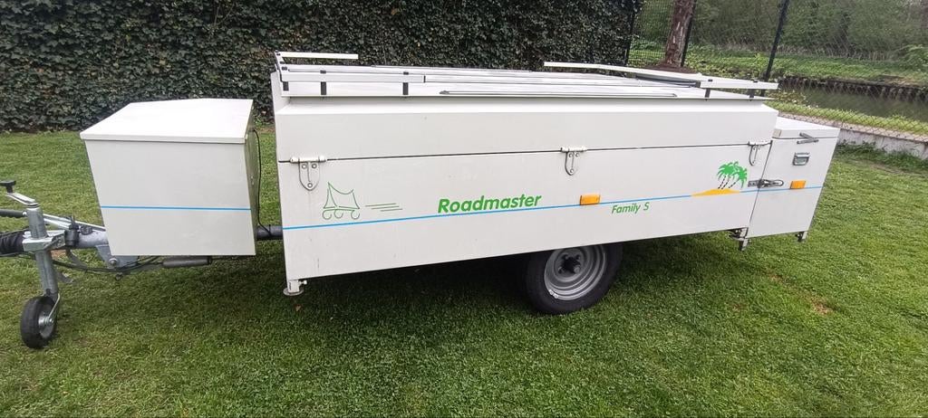 CHARIOT À BAGAGES AVEC TOIT RIGIDE, Enlèvement