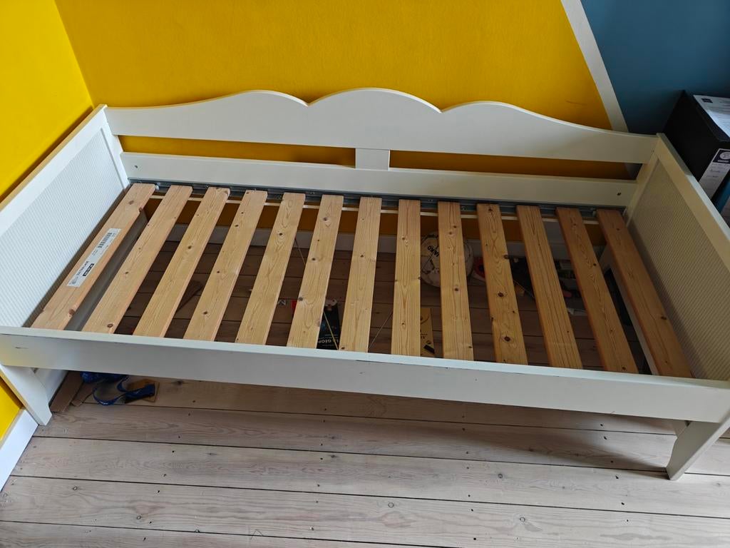 Kleuterbed, Kinderen en Baby's, Kinderkamer | Bedden, Gebruikt, 140 tot 160 cm, 70 tot 85 cm, Matras, Ophalen