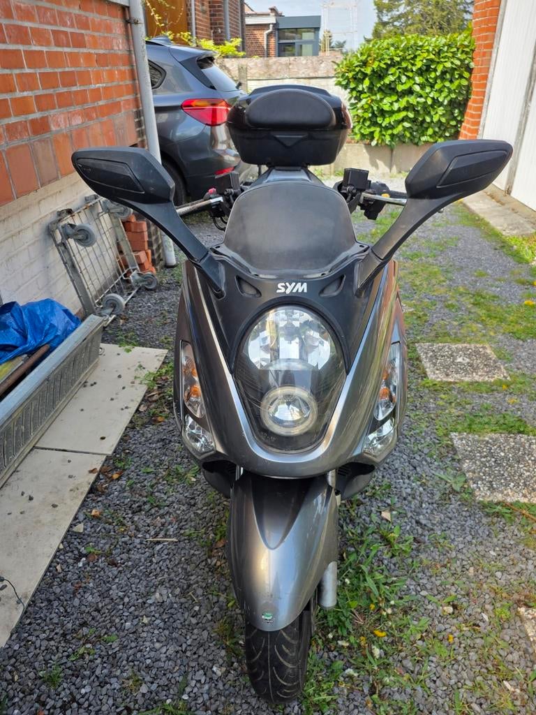 Sym 250 GTS pour pièces avec papiers., Vélos & Vélomoteurs, Autres modèles, Classe B (45 km/h), Enlèvement, Utilisé