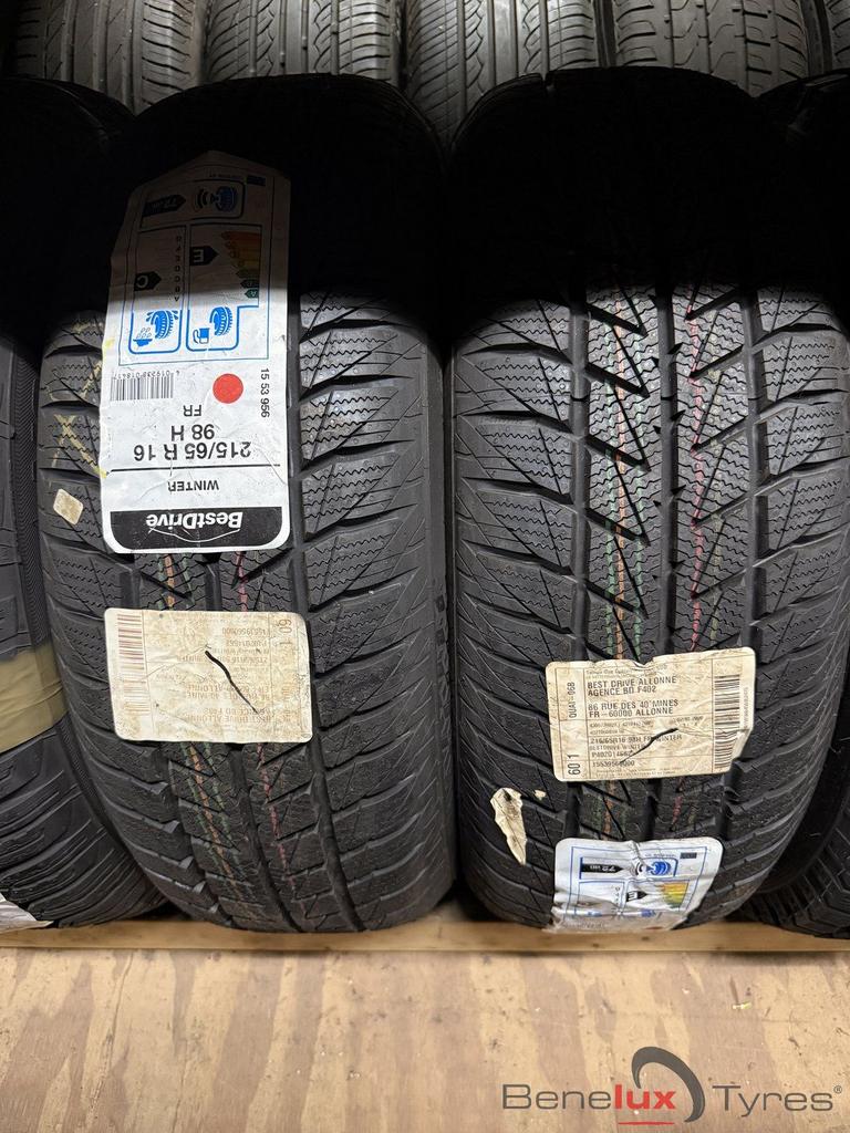 snow nieuw 215/65R16 BestDrive 215/65 R16 215/65/16 2156516, Auto-onderdelen, Banden en Velgen, Band(en), Winterbanden, 16 inch