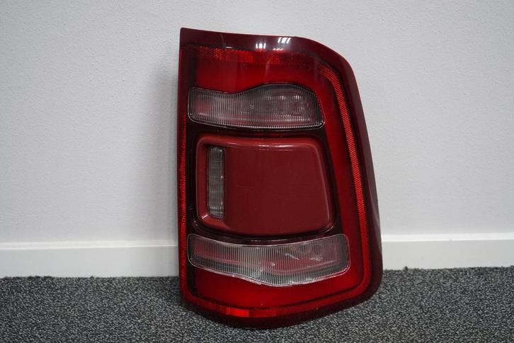 Dodge Ram gebruikte rechter achterlicht 55112990AD, Auto-onderdelen, Verlichting, Gebruikt, Verzenden