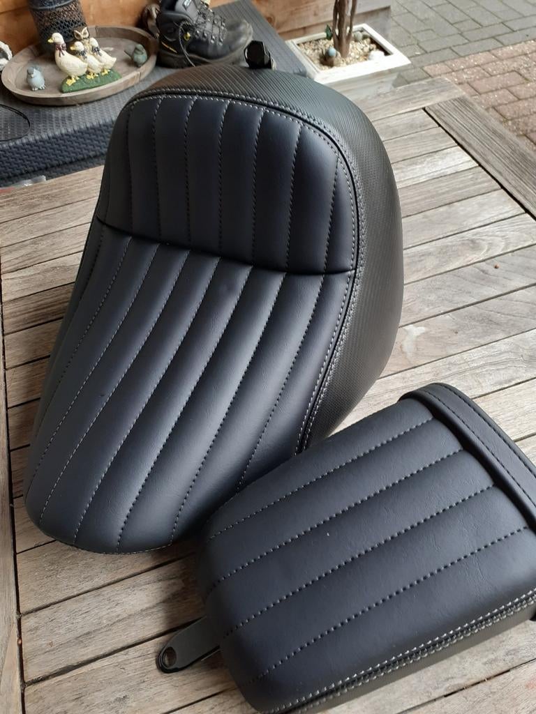 Streetbob m8 zadel set, Motoren, Onderdelen | Harley-Davidson, Ophalen of Verzenden