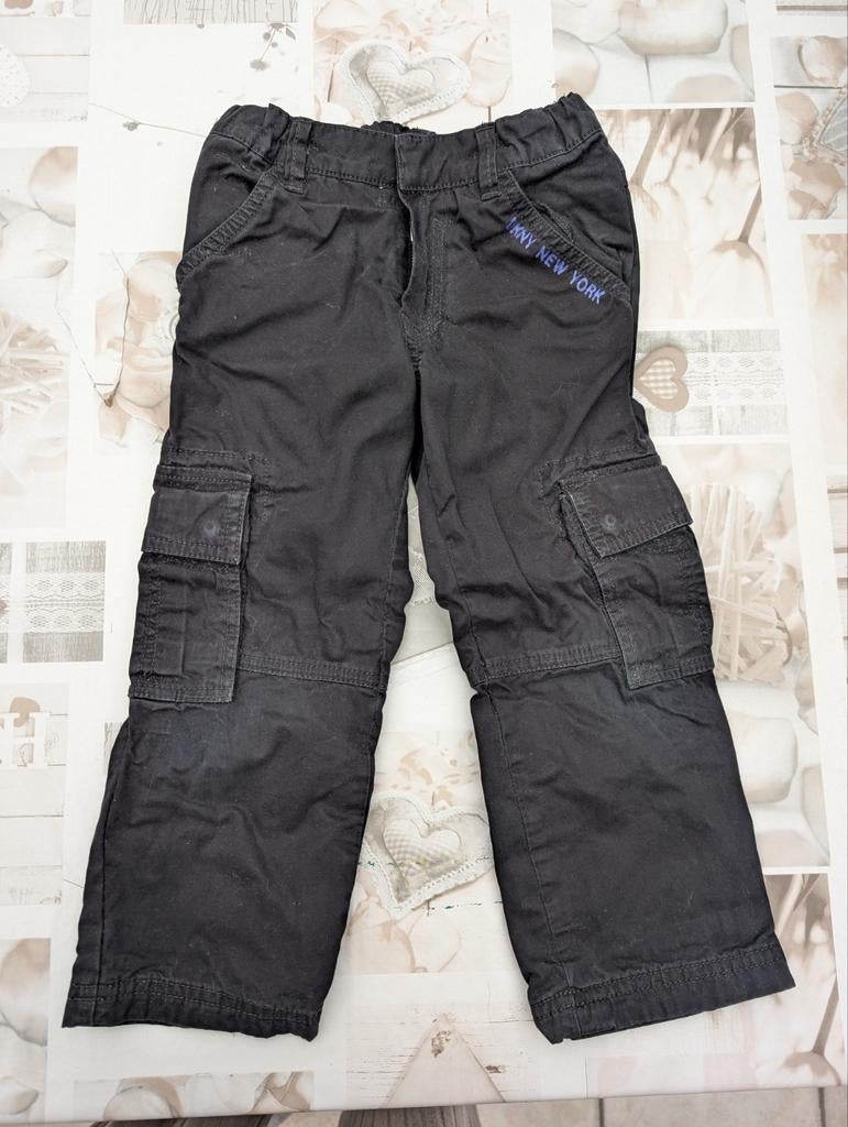 Pantalon DKNY pour garçon avec poches pour 3 ans, Enfants & Bébés, Vêtements enfant | Taille 98, Pantalon, Garçon, Enlèvement ou Envoi