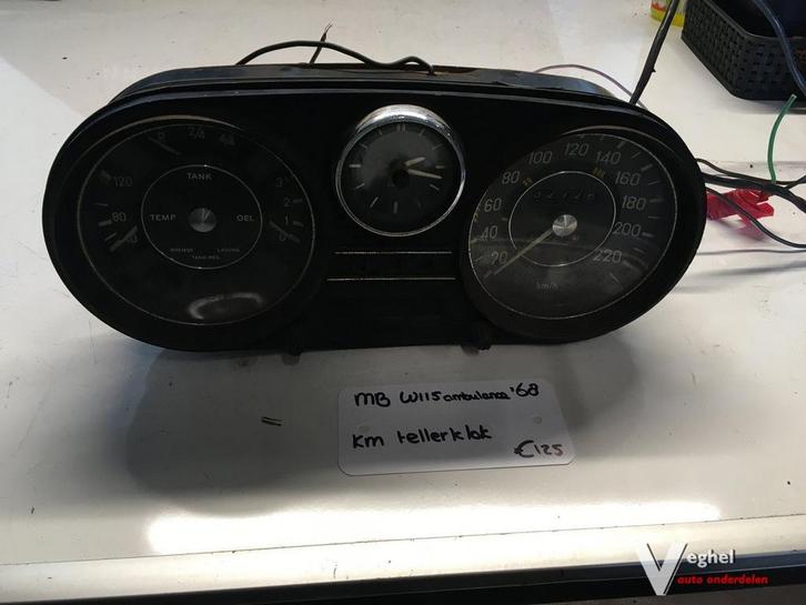 Mercedes W115 Ambulance 1968     Km Tellerklok  handgeschake, Autos : Pièces & Accessoires, Tableau de bord & Interrupteurs, Utilisé