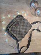 Louis Vuitton Crossbody Bag Brooklyn MM N51211, Overige merken, Gebruikt, Bruin, Ophalen of Verzenden
