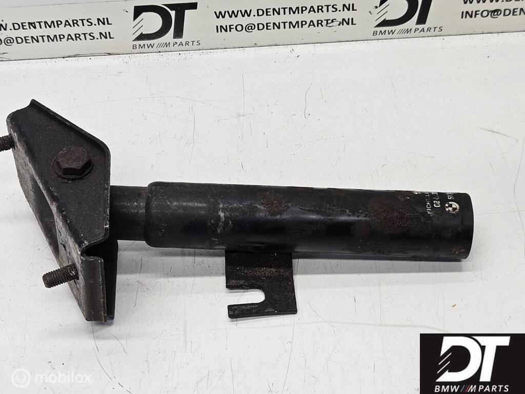 Bumpersteun linksvoor BMW 5-serie E34 51118126601, Gebruikt, Ophalen of Verzenden, BMW, BMW