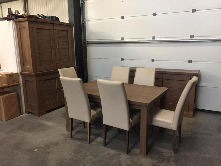 (61) Moderne complete eetplaats houtkleur, Huis en Inrichting, Woonaccessoires | Overige, Zo goed als nieuw, Ophalen
