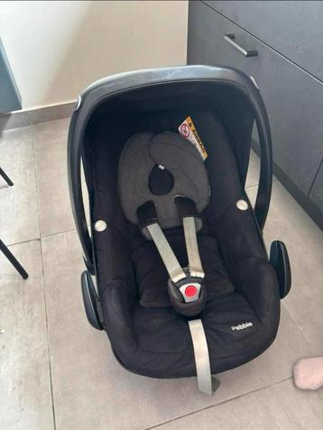 Maxi cosi pebble beschikbaar voor biedingen