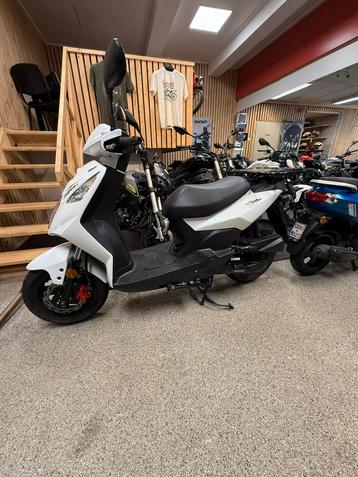 Sym Xpro classe A beschikbaar voor biedingen