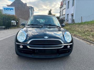 Mini Cooper One  Automatic 1.6 Benzine Annee 2004 euro 4, Autos, Achat, Entreprise, Boîte manuelle, Noir