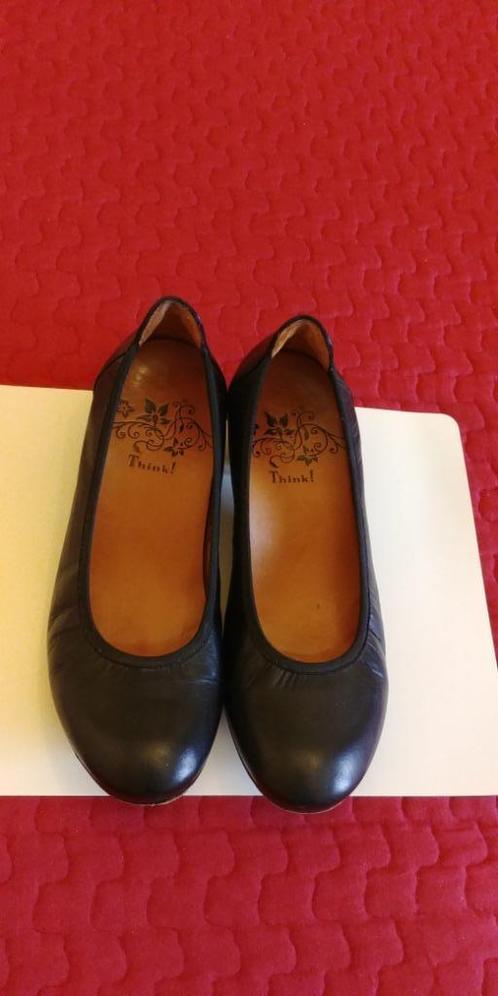 Chaussures noires pour femme, pointure 37 1/2, marque Think, Vêtements | Femmes, Chaussures, Comme neuf, Escarpins, Noir, Enlèvement ou Envoi