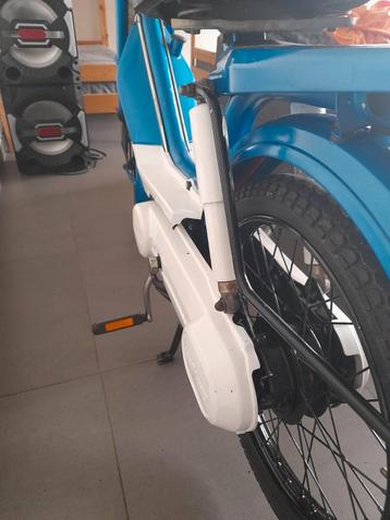 Honda Camino, elle est DÉJÀ chargée. Qui vient payer a, Enlèvement
