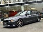 BMW 3 Serie 318 TOURING / LEDER / TOPSTAAT / STAGE 1 190pk /, Auto's, BMW, Automaat, Euro 5, Zwart, 4 cilinders