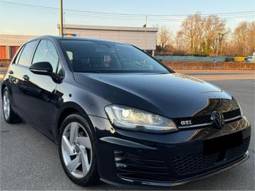 Volkswagen GOLF 7 * 1.4 ESSENCE * GTI PACK * LEER * XENON*  beschikbaar voor biedingen