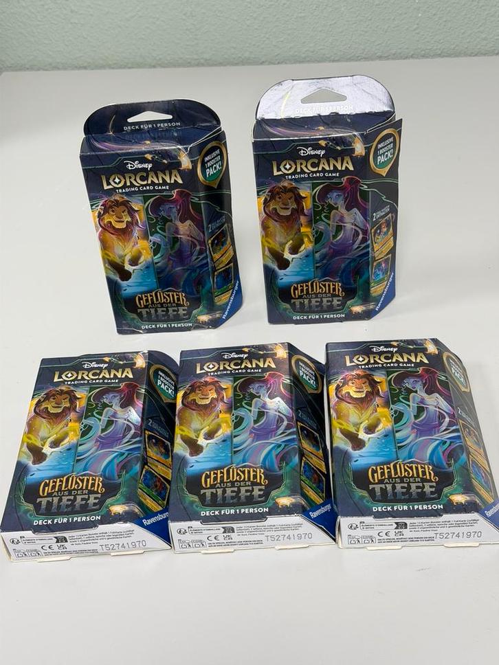 Disney Lorcana Starter Deck Whispers in the Well Duits (5x), Hobby en Vrije tijd, Verzamelkaartspellen | Overige, Nieuw, Starterdeck