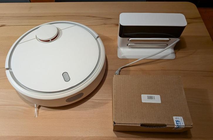 Xiaomi Mi Robot Vacuum stofzuigrobot, Elektronische apparatuur, Stofzuigers, Gebruikt, Robotstofzuiger, Reservoir, Ophalen