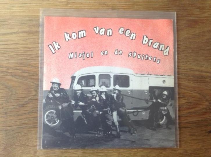 single misjel en de spuiters, CD & DVD, Vinyles Singles, Single, En néerlandais, 7 pouces, Enlèvement ou Envoi