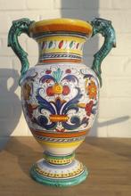 Vase Deruta en porcelaine italienne, Antiquités & Art, Enlèvement ou Envoi