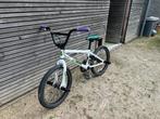 Haro 18.5 bmx wit nieuwe remmen en remblokken, Fietsen en Brommers, Ophalen, Staal, Voetsteunen, 16 tot 20 inch