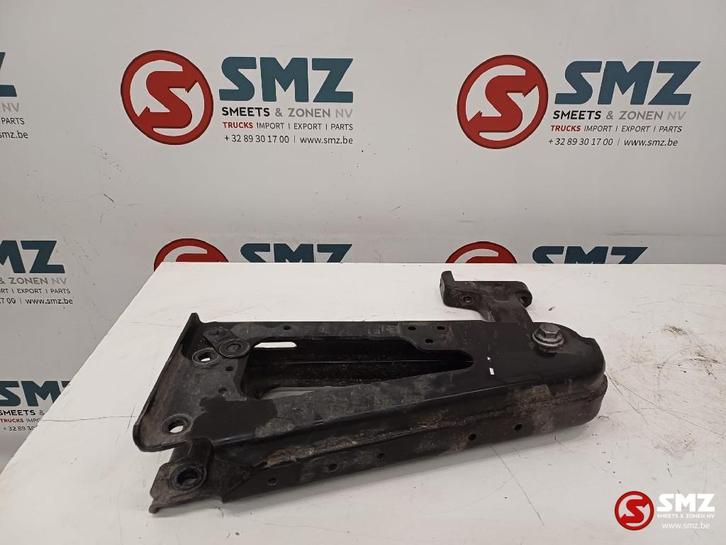 Occ cabinebeugel + montagebeugel linksvoor Mercede, Auto-onderdelen, Vrachtwagen-onderdelen, Mercedes-Benz, Ophanging en Onderstel